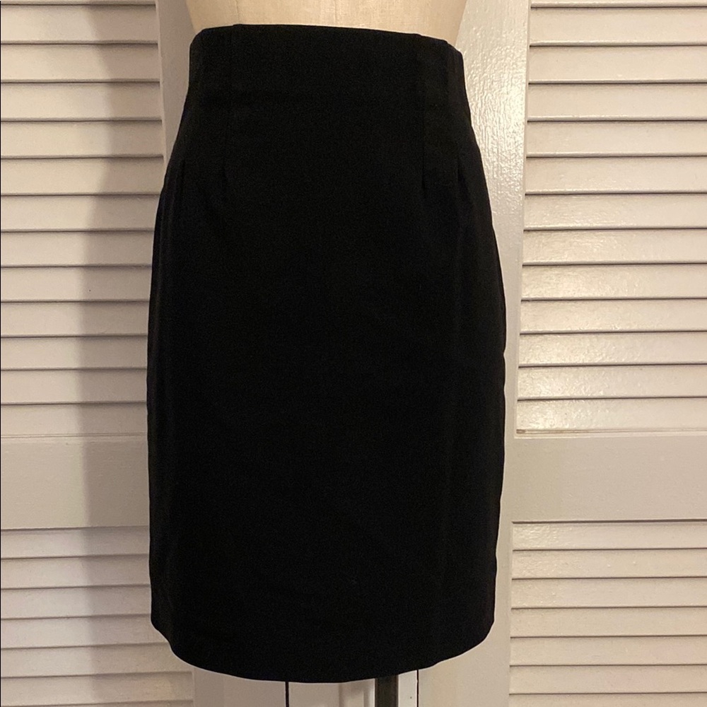 Vintage 1990s “Wildlife Sportswear” Black Pencil Skirt-Size 8